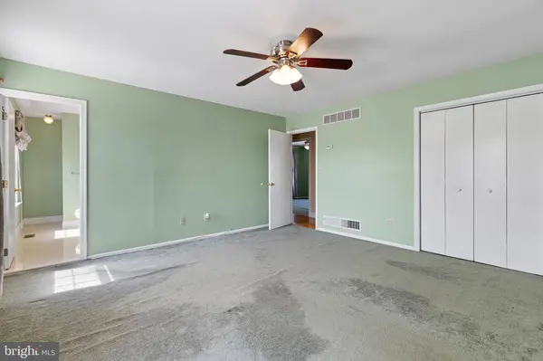 1903 WALMSLEY DR, Wilmington, DE 19808