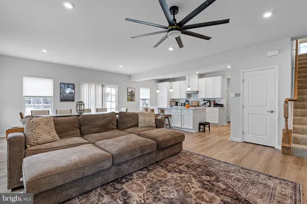 215 CRESCITA LN, Clayton, DE 19938