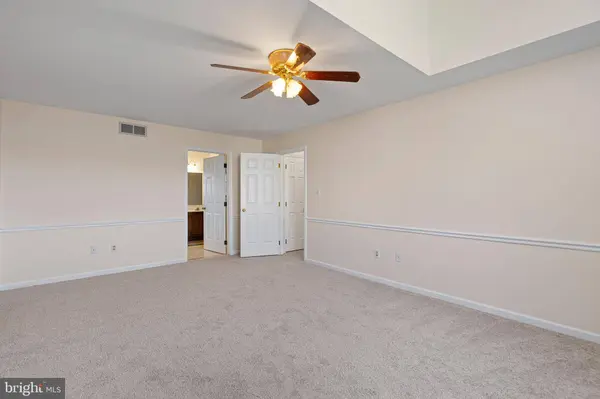26 SILVERWOOD BLVD, Newark, DE 19711