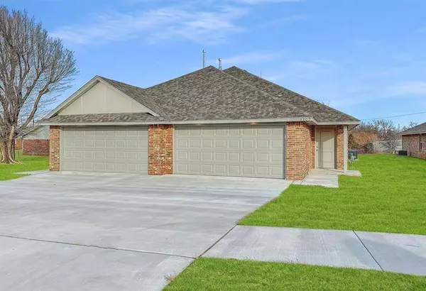1524 Highland LOOP, Guthrie, OK 73044