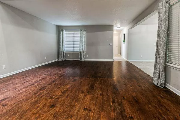 3709 Summer Cloud DR, Edmond, OK 73013