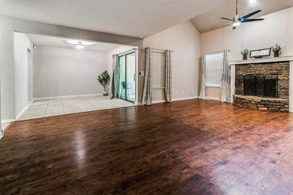 3709 Summer Cloud DR, Edmond, OK 73013