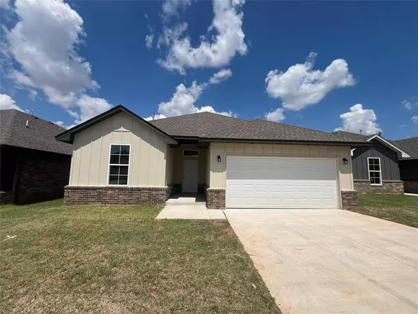 8313 NW 163rd TER, Edmond, OK 73013