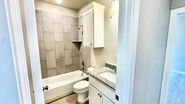 8325 NW 163rd TER, Edmond, OK 73013