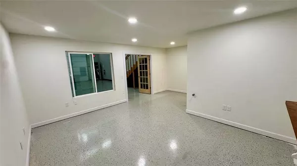 308 W State Hwy 152 HWY #212, Mustang, OK 73064