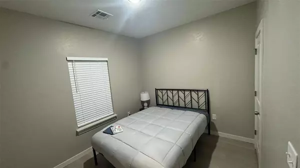 110 Sterling DR, Chickasha, OK 73018