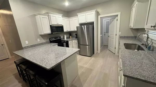 110 Sterling DR, Chickasha, OK 73018