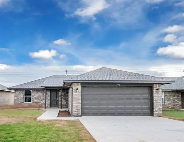 1626 Highland LOOP, Guthrie, OK 73044