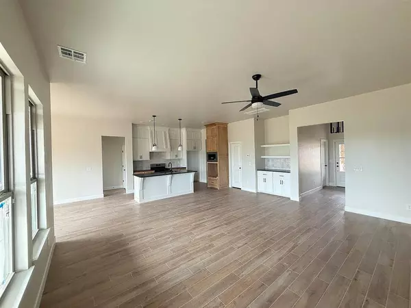 2706 Belle Crossing DR, Enid, OK 73703