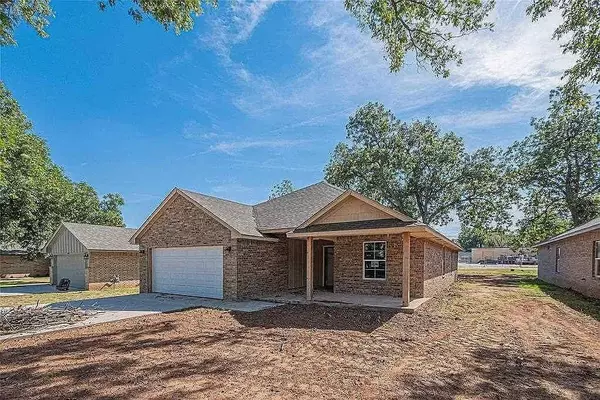 412 Grove ST, Perry, OK 73077