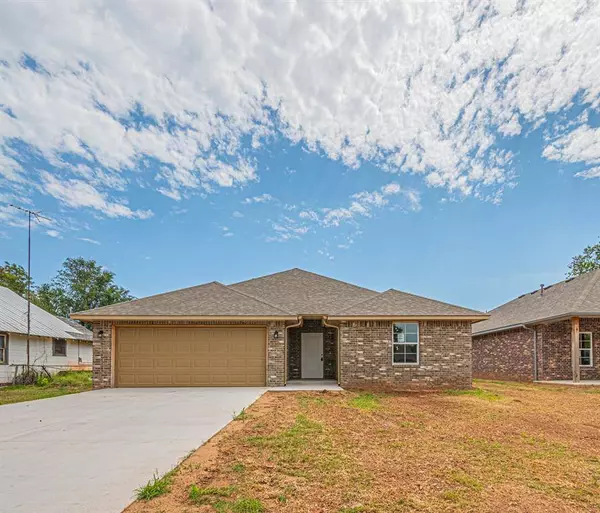 118 Cedar ST, Perry, OK 73077