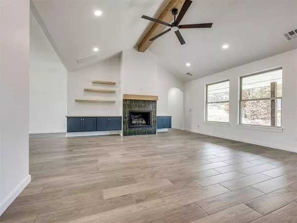 10925 Sandstone Ridge WAY, Guthrie, OK 73044