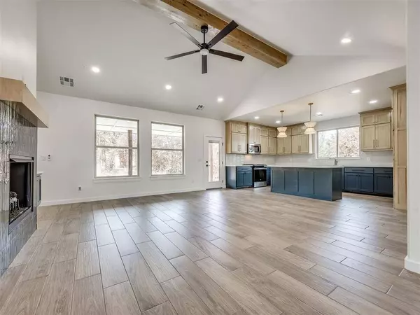 10925 Sandstone Ridge WAY, Guthrie, OK 73044