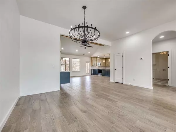 10925 Sandstone Ridge WAY, Guthrie, OK 73044