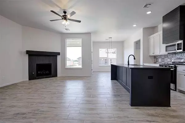 2008 W Flintlock WAY, Mustang, OK 73064