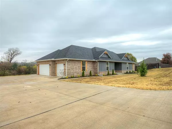 11425 Blue Heron CRK, Guthrie, OK 73044