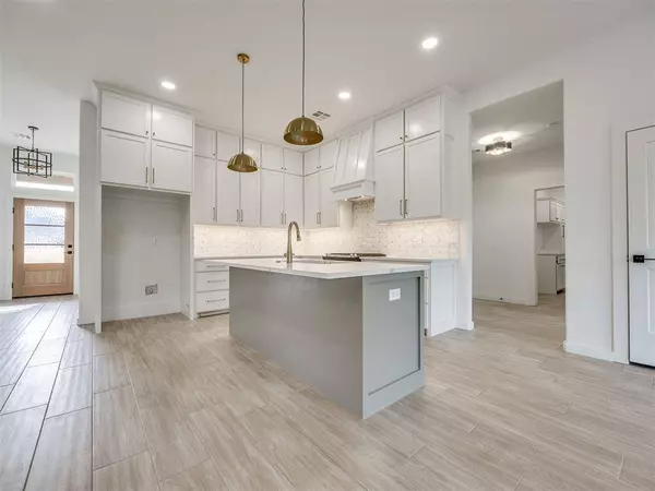 10901 Sandstone Ridge WAY, Guthrie, OK 73044