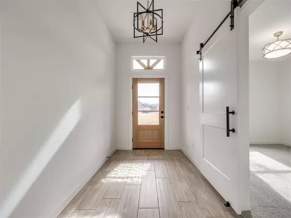 10901 Sandstone Ridge WAY, Guthrie, OK 73044