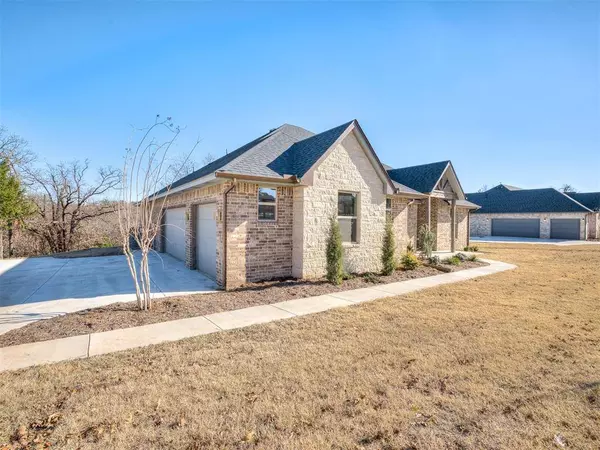 10924 Sandstone Ridge WAY, Guthrie, OK 73044