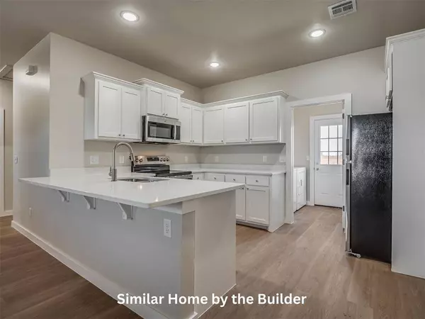 122 Sterling DR, Chickasha, OK 73018