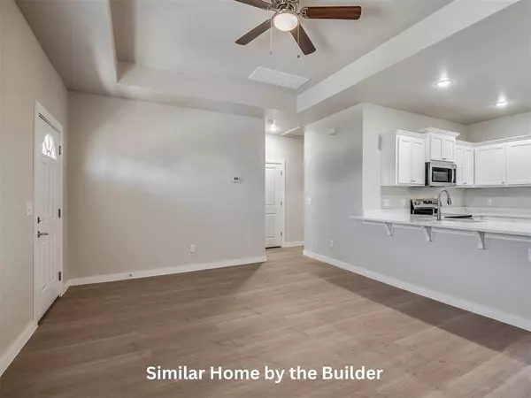 112 Sterling DR, Chickasha, OK 73018