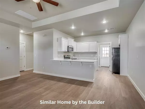 112 Sterling DR, Chickasha, OK 73018