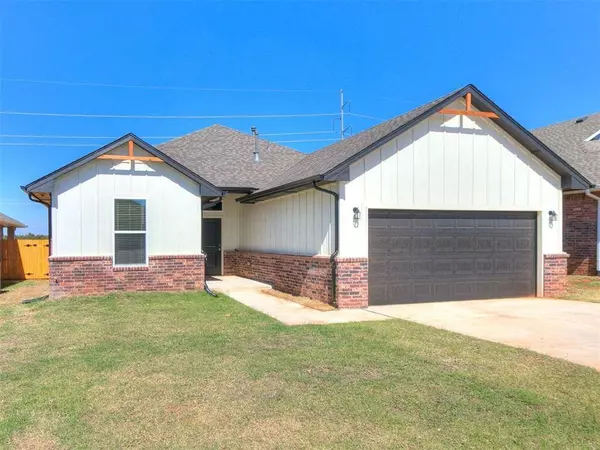 8325 NW 163rd TER, Edmond, OK 73013