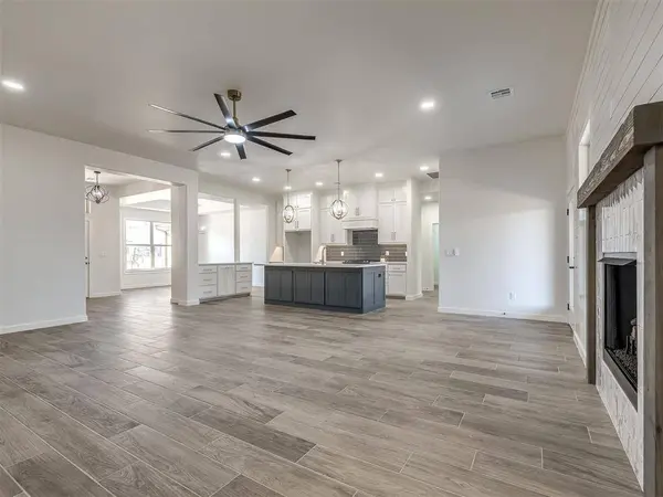 10924 Sandstone Ridge WAY, Guthrie, OK 73044