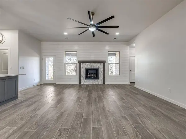 10924 Sandstone Ridge WAY, Guthrie, OK 73044