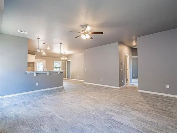 409 Grove ST, Perry, OK 73077