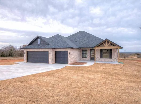 1827 S Blackberry BND, Guthrie, OK 73044