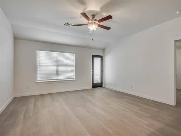 913 NW 87th ST, Oklahoma City, OK 73114