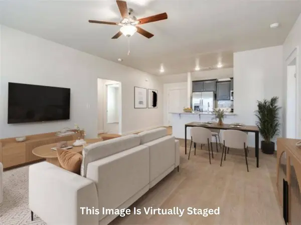 1704 Highland LOOP, Guthrie, OK 73044