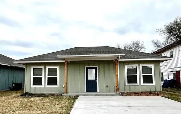 208 E Oklahoma, Blackwell, OK 74631