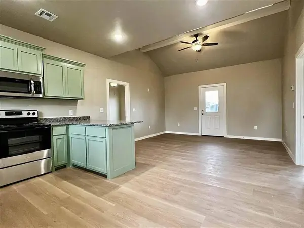 208 E Oklahoma, Blackwell, OK 74631