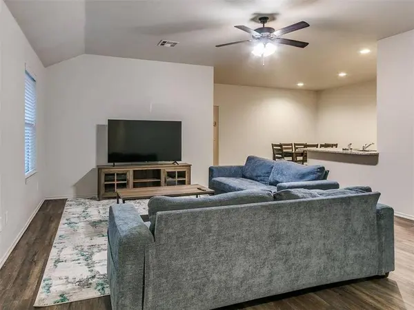 436 Chalk Hill CT, Edmond, OK 73003