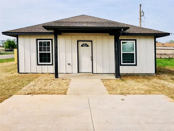 1515 SW Georgia AVE, Lawton, OK 73501