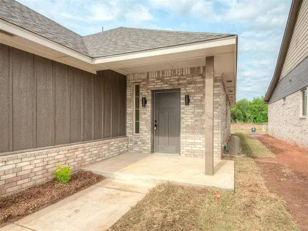 1817 Long Cove AVE, Yukon, OK 73099