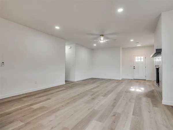 1901 Long Cove AVE, Yukon, OK 73099