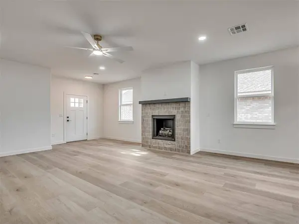 1901 Long Cove AVE, Yukon, OK 73099