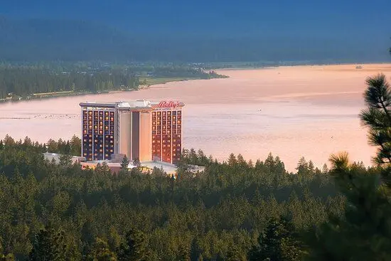 The Value of Living Near Tahoe’s Casino Corridor,Lisa Valentine