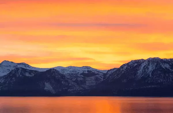 Investing in Glenbrook: A Smart Luxury Strategy,Lisa Valentine