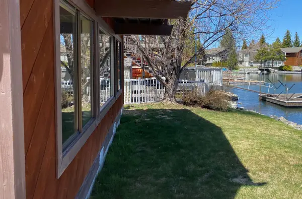 Tahoe Keys Walking & Biking Paths: A Relaxed Outdoor Lifestyle,Lisa Valentine