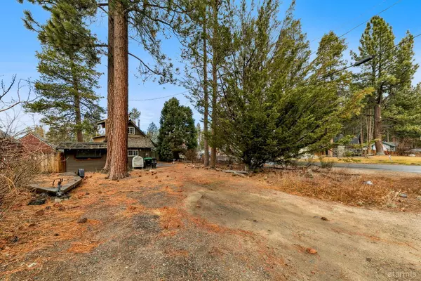 1060 Wildwood Avenue, South Lake Tahoe, CA 96150