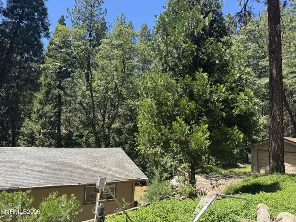 6001 Calico CT, Pollock Pines, CA 95726