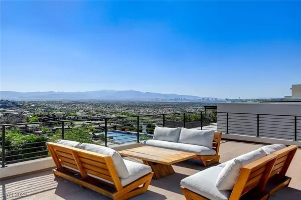 527 Serenity Point DR, Henderson, NV 89012