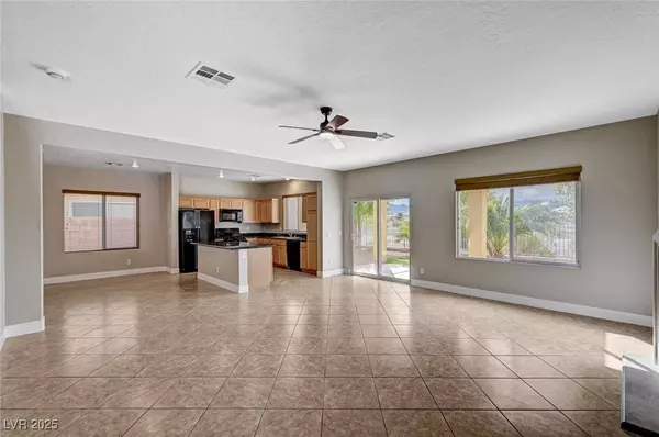 8241 Celina Hills ST, Las Vegas, NV 89131