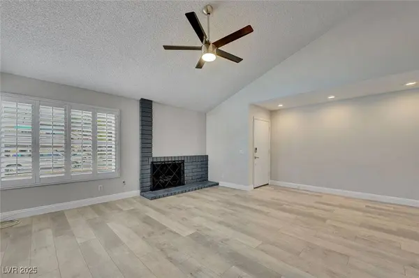 4483 Fernbrook RD, Las Vegas, NV 89103
