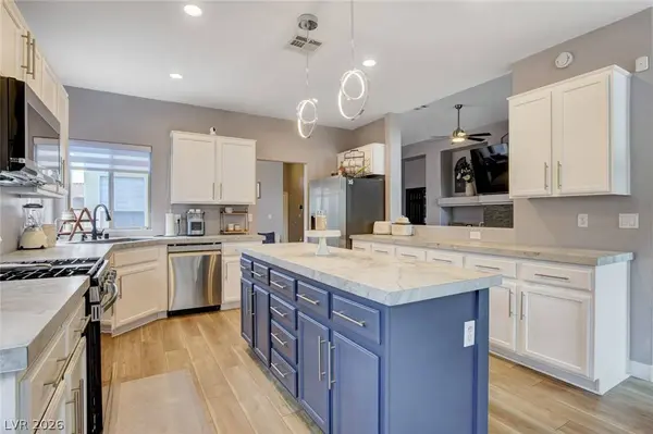 8284 Aurora Peak AVE, Las Vegas, NV 89131