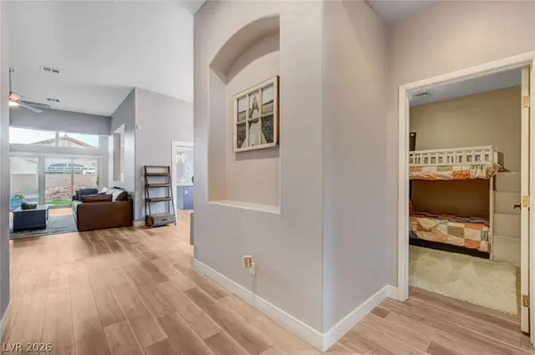 8284 Aurora Peak AVE, Las Vegas, NV 89131